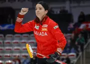 Kerri Einarson Secures Fifth Consecutive Victory at World Women's Curling Championship