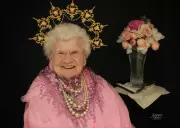 Manitoba Seniors Feel Like Royalty in Special Portrait Sessions at Care Home