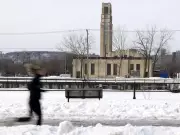 Montreal Ice Storm Delayed, Expected to Hit Before Noon