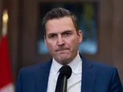 Ottawa Urged to Apply Caution on AI Development Amid Global Concerns