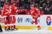 Patrick Kane's Milestone Night Powers Red Wings to 5-2 Victory Over Flames