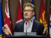 Poll: Canadians Support Trimming OAS Benefits for High-Income Seniors