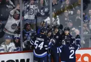 Scheifele Powers Jets to Decisive 4-1 Victory Over Lightning