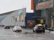 Youth Jumps at Waterloo Mall, Police Investigate Incident at Conestoga Mall