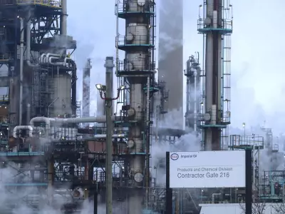 Analyst Predicts 20% Surge for TSX Oilsands Giant Amid Iran Conflict and Hormuz Crisis