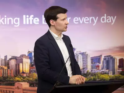 Calgary mayor pushes for downtown police station plan