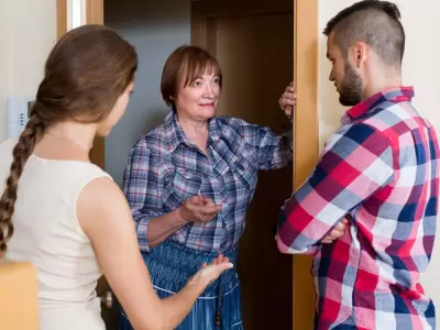 Dear Abby: Three's a crowd when unexpected visit drags on