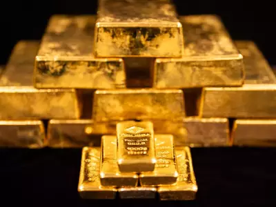 Gold Prices Surge as Iran Opens Strait of Hormuz, Easing War Tensions