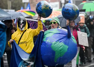 Hundreds March in Montreal for Earth Day, Protesting Environmental and Social Program Cuts