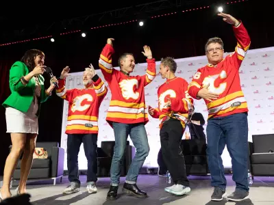 Lord of the Rings Hobbits Celebrate 25 Years with Wild Calgary Expo Show