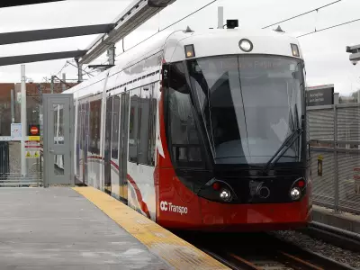 Metrolinx Sends Axles to Ottawa's O-Train at Critical Juncture, Mayor Announces