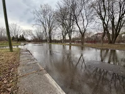 Ottawa Braces for Cool, Rainy Stretch with Potential Flurries Amid Flooding Concerns