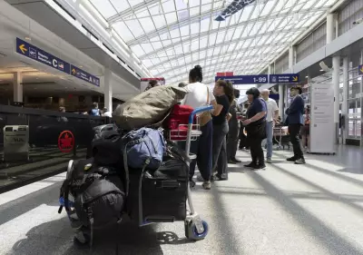 Ottawa to Outsource Air Passenger Complaints Amid Record Backlog