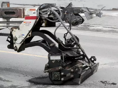 Ottawa's Pothole Quick Fix Criticized as Impaired Driving and Hit-and-Run Cases Rise