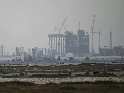 Qatar LNG Crisis Underscores Urgent Need for Canadian Energy Expansion