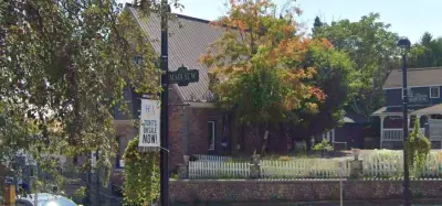 Single Vehicle Strikes 7 Unoccupied Cars, Hits Home in Huntsville: OPP