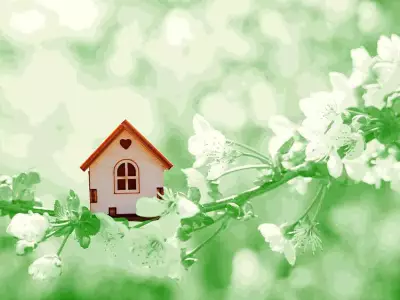 Spring Housing Market Stalls as Toronto Condo Sales Hit 35-Year Low