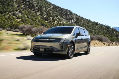 Stellantis Unveils Refreshed Windsor-Built Chrysler Pacifica in New York