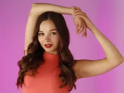 SUNshine Girl Jenn: From Model to Aspiring Global Star