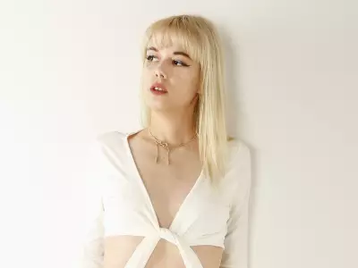 SUNshine Girl Tasha: A Leo with a Secret Librarian Side