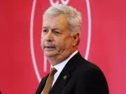 Air Canada CEO's Retirement Triggered by French Language Controversy in Condolence Video