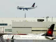 Air Canada Posts Record Q1 Revenue, Withdraws 2026 Guidance