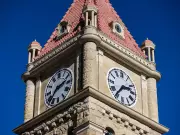 Alberta Adopts Permanent Daylight Saving Time, Premier Smith Announces