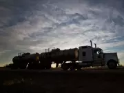 Alberta Launches Canadian Trucking Regulations Hub to Streamline Cross-Country Transport