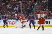 Anaheim Ducks Beat Edmonton Oilers 6-4 in Game 2, Gauthier Scores Twice