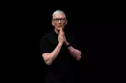 Apple's Future Post-Cook Relies on Ternus to Drive AI Growth, Reuters Reports