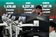 Asian Markets Dip, Oil Slides as Wall Street Hits Record on Ceasefire Optimism
