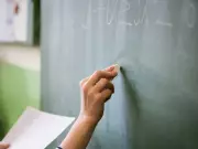 Bill 25 Threatens Critical Thinking in Alberta Classrooms, Says Expert