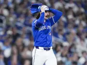 Blue Jays shut out by Red Sox on hockey night at Rogers Centre