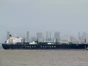 Ceasefire Opens Window to Free 800+ Ships Trapped in Strait of Hormuz