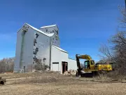 Hutterite Colony's Salvage Mission: Saving Manitoba's Decaying Grain Elevator