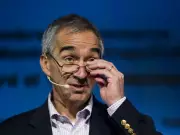 Liberal Convention's Brain Drain Tax Proposal Criticized as Ineffective and Unconstitutional