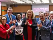 Liberal Party's Expanding Coalition Faces Cohesion Challenges Amid Ideological Stretch