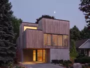 Modernist Beach House on Scarborough Bluffs Maximizes Light and Views