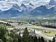 Mountain Tourism Industry Faces Staffing Crisis Ahead of Busy Summer Season