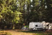 Ontario Eases Alcohol Regulations in Provincial Parks, Allowing Expanded Consumption