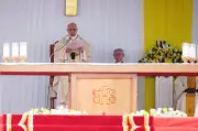 Pope Leo XIV Urges Cameroonian Youth to Resist Corruption in Mass Gathering