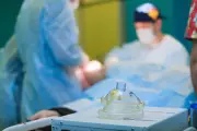 Quebec Faces Surgery Delays as Anesthetists Depart for Private Sector