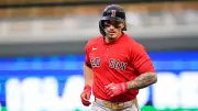 Red Sox's Jarren Duran Flips Off Fan After Suicide Taunt at Target Field