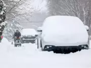 Saskatchewan Spring Snowstorm Weakens but Travel Advisories Remain
