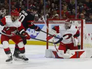 Senators on brink after 2-1 loss to Hurricanes in Game 3