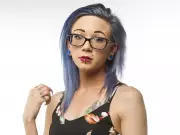 SUNshine Girl Emily: Green-Eyed Leo with a Passion for Modeling