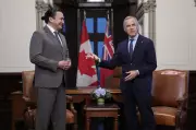 Winnipeg-Manitoba Trade Corridor Discussed in Premier-Prime Minister Meeting