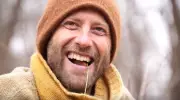 Wisconsin Man Forages 100% of His Food for a Full Year in Unique Lifestyle Challenge
