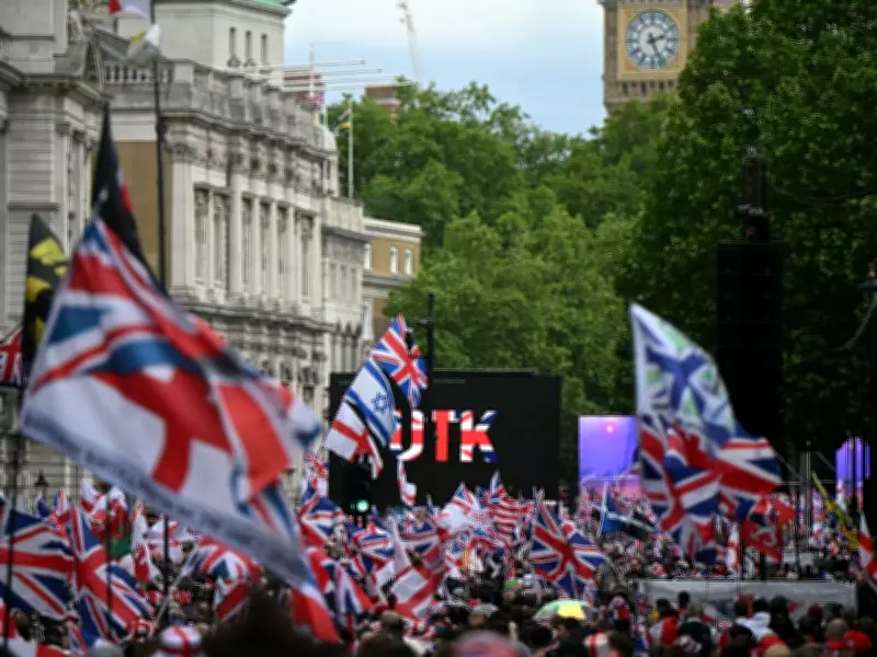 Rival London Protests Raise Unrest Risk with 4,000 Police Deployed