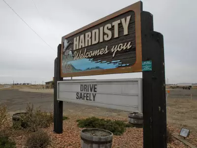 Canada's Oil Town, Wedding vs Home, Job Offers, MDA Space, Tax Errors